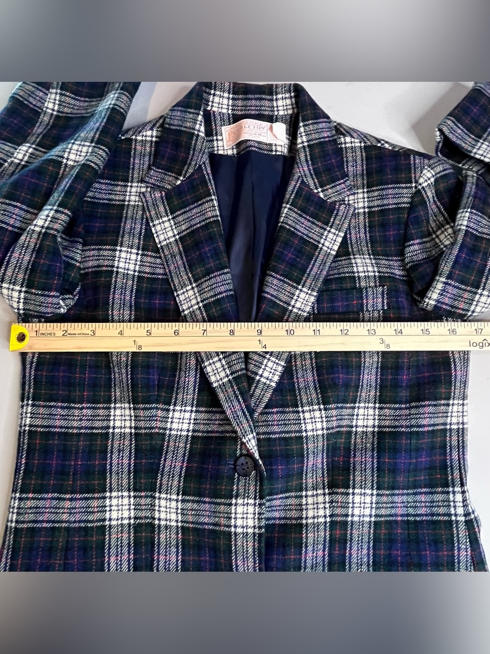 Vintage Plaid Pendleton Two-Button Blazer Jacket in Navy and White Size 6 - Picture 2 of 11
